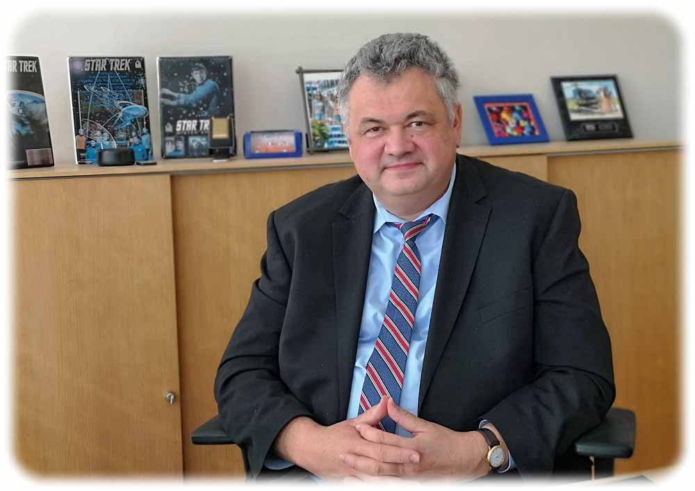 Prof. Sebastian Schmidt ist seit April 2020 der wissenschaftliche Direktor des Helmholtz-Zentrums Dresden-Rossendorf. Foto: Heiko Weckbrodt