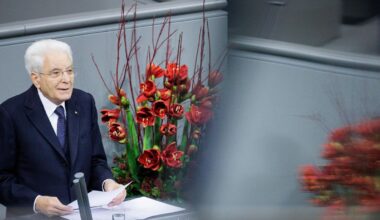 Volkstrauertag in Berlin: Mattarella warnt im Bundestag vor Rückfall in "dunkle Zeiten"