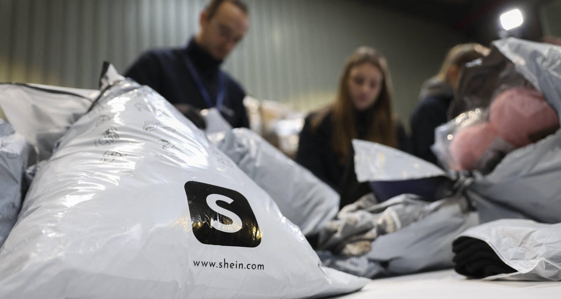 Frankreich kontrolliert 200.000 Shein-Pakete am Flughafen