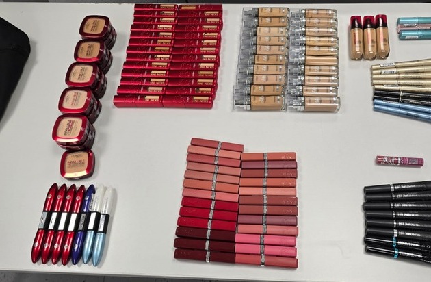 POL-MS: Mutmaßlich gestohlene Kosmetikartikel sichergestellt - Polizei stoppt ...