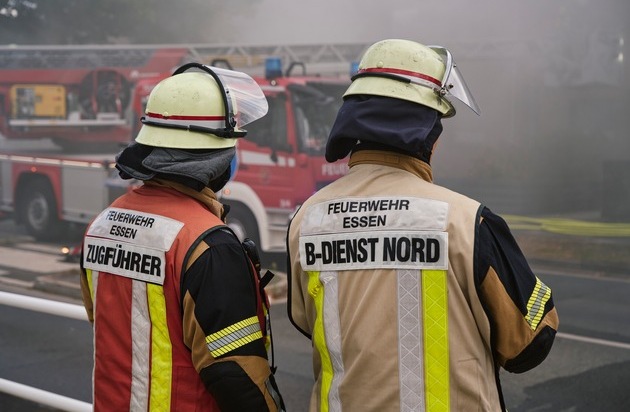 FW-E: Zimmerbrand in Essen-Altenessen - Wohnung nicht mehr bewohnbar