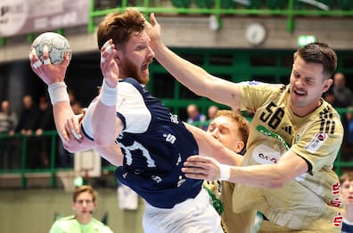 Nach dem Ausfall von Elias Scholtes war Johannes Wasielewski im rechten Rückraum auf sich alleine gestellt. Er machte einen sehr guten Job.