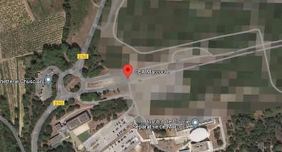 Blick auf eine Satellitenkarte mit einem verpixelten Bereich.