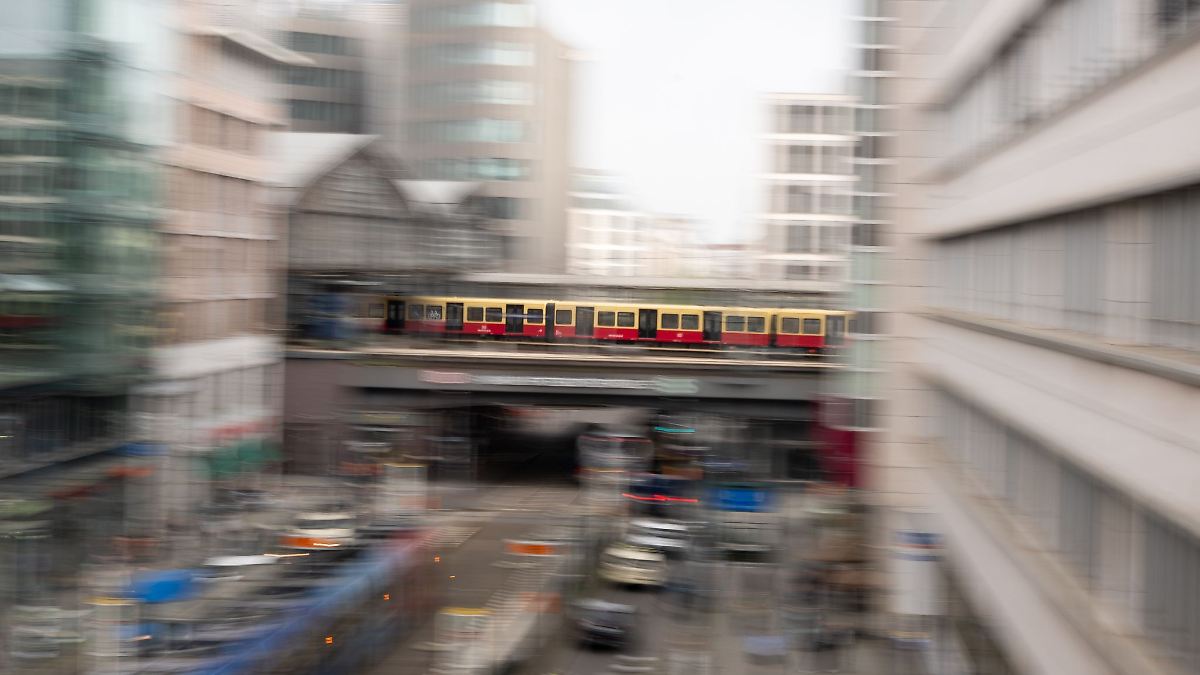 Berlin & Brandenburg: Wegner lädt ein: Wie weiter mit der Friedrichstraße?