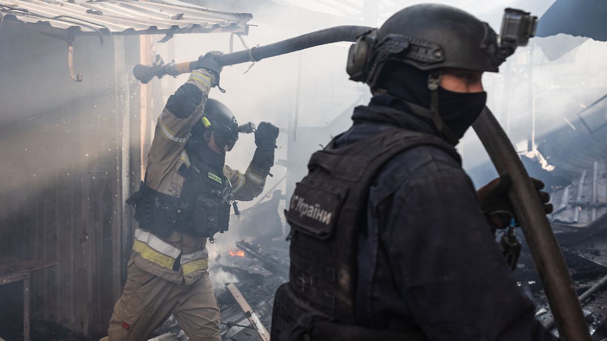 "Geht, wenn ihr könnt": Wie Ukrainer aus der Todeszone fliehen