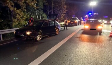FW Hannover: Verkehrsunfall mit vier Fahrzeugen auf der A 37