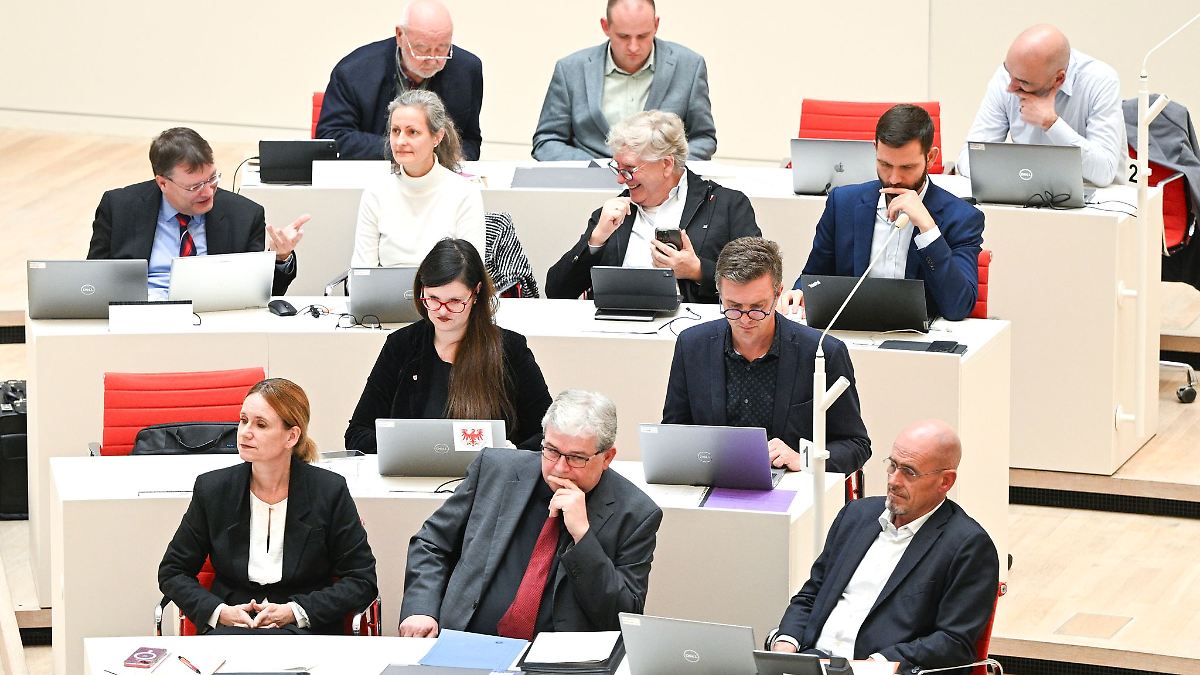 Berlin & Brandenburg: Drei Brandenburger Abgeordnete bleiben bei BSW-Austritt