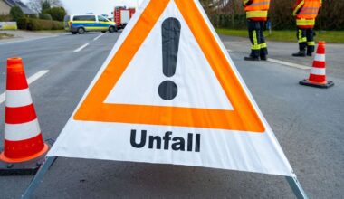 Remscheid: Unfall auf der A 1 in der Abfahrt Lennep