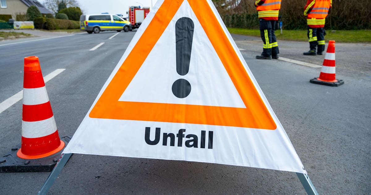 Remscheid: Unfall auf der A 1 in der Abfahrt Lennep