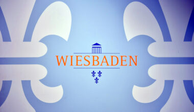 Eine private Initiative hat mit städtischer Unterstützung einen attraktiven Aufenthaltsort am Wiesbadener Drei-Lilien-Platz geschaffen