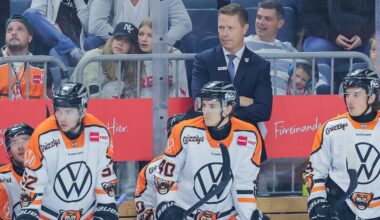 Niedersachsen & Bremen: Wolfsburg gewinnt Eishockey-Nordduell in Bremerhaven