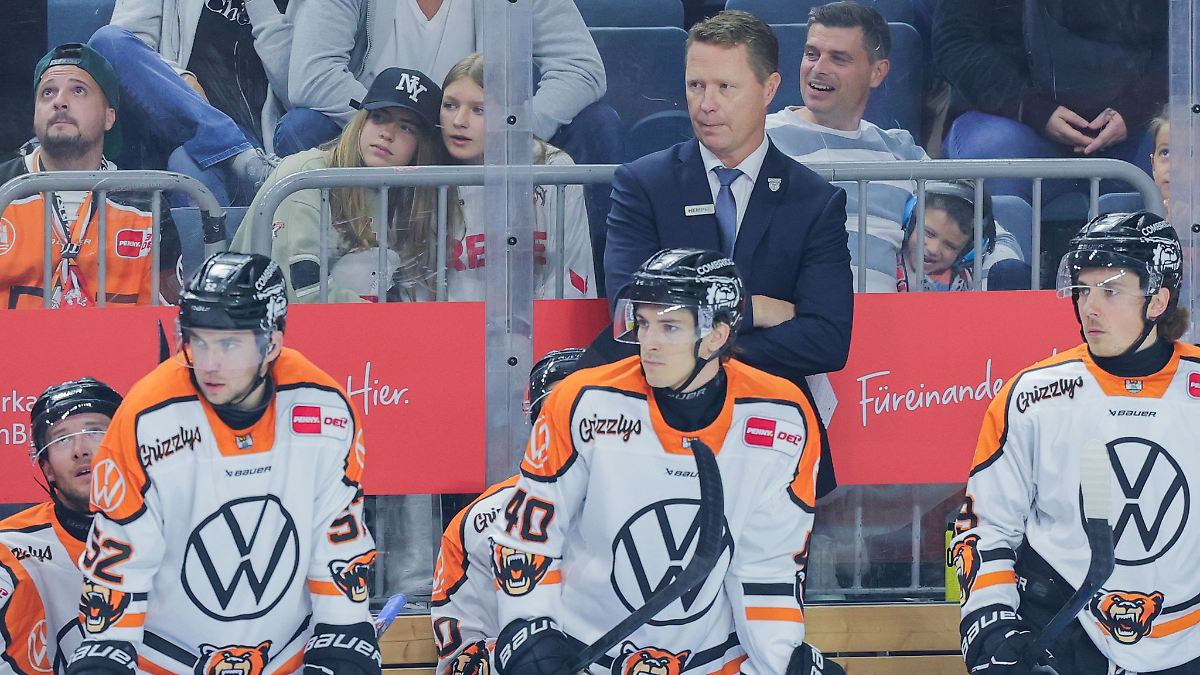 Niedersachsen & Bremen: Wolfsburg gewinnt Eishockey-Nordduell in Bremerhaven