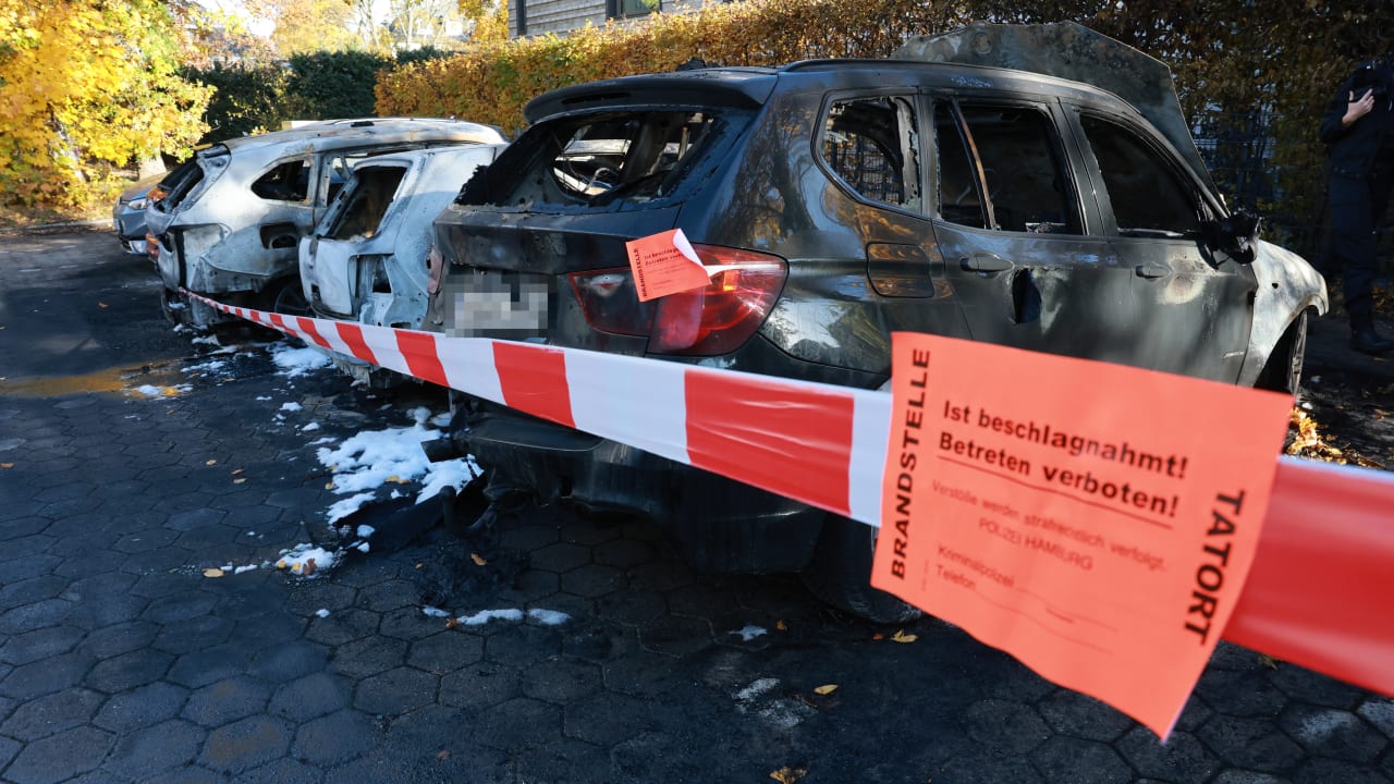 Hamburg: Antifa bekennt sich zu Auto-Anschlag auf AfD-Politiker | News