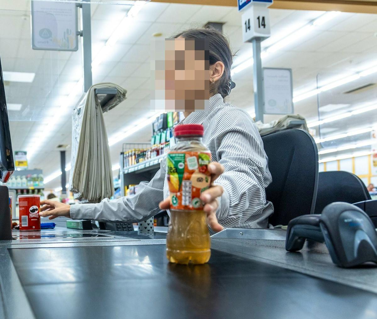 Ein Angestellter kann in Luxemburg 92 Prozent mehr verdienen, während eine Führungskraft im Durchschnitt 55 Prozent mehr erhält. Ein Angestellter kann in Luxemburg 92 Prozent mehr verdienen, während eine Führungskraft im Durchschnitt 55 Prozent mehr erhält.