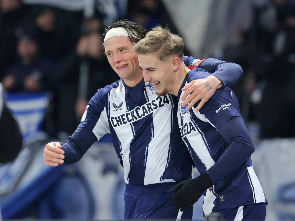 Marten Winkler (r.) bejubelt sein Tor mit Fabian Reese (Foto: www.imago-images.de/www.imago-images.de/SID/IMAGO/O.Behrendt)