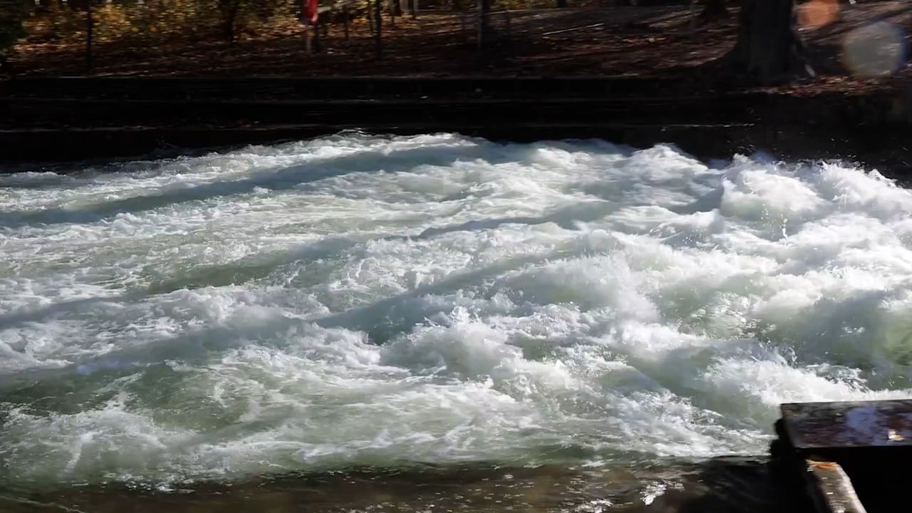 Eisbachwelle ist weg: Schock für Surfer in München! | News
