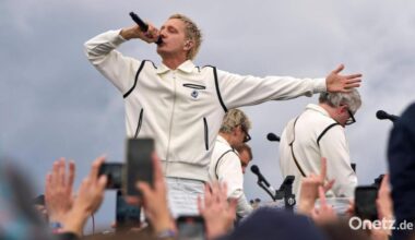 Kraftklub-Sänger wünscht sich klarerer Kante gegen Rechts