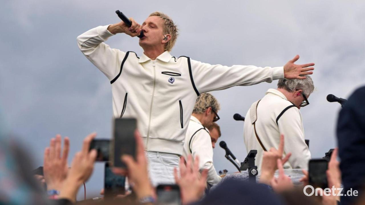 Kraftklub-Sänger wünscht sich klarerer Kante gegen Rechts