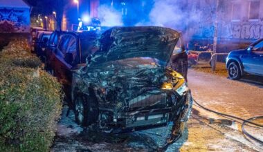 Auto und Mülltonne in Leipzig-Connewitz abgefackelt