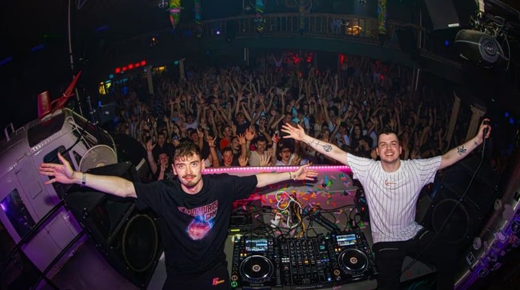 Franz Nasarek und Bastian Nensel (rechts) organisieren das "Time for Music Festival“. 