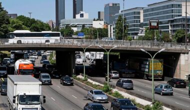 In Frankreich werden Fahrzeuge erstmals während der Fahrt über die Autobahn geladen - Edition Zukunft