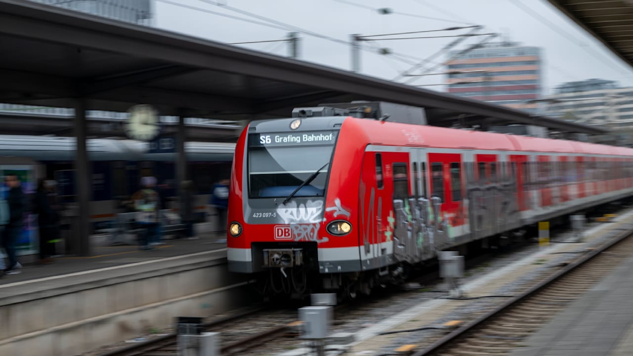 München: Kaputte Weiche legt S-Bahn-Verkehr lahm | News
