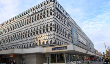 Polizeieinsatz in der City: Bedrohungslage am Magdeburger Weihnachtsmarkt | News