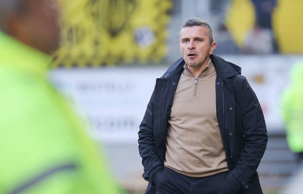 Aachens Coach Mersad Selimbegovic verzichtet beim Wiedersehen mit dem SSV Jahn auf Trost