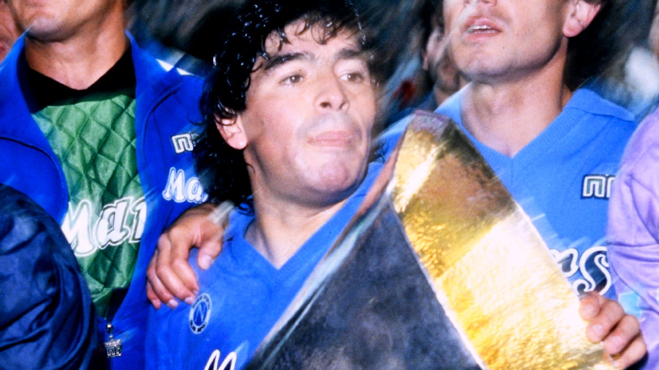 VfB Stuttgart: Neue ARD-Doku enthüllt: Mafia-Verdacht um Uefa-Pokal-Finale 1989 gegen Neapel | Sport