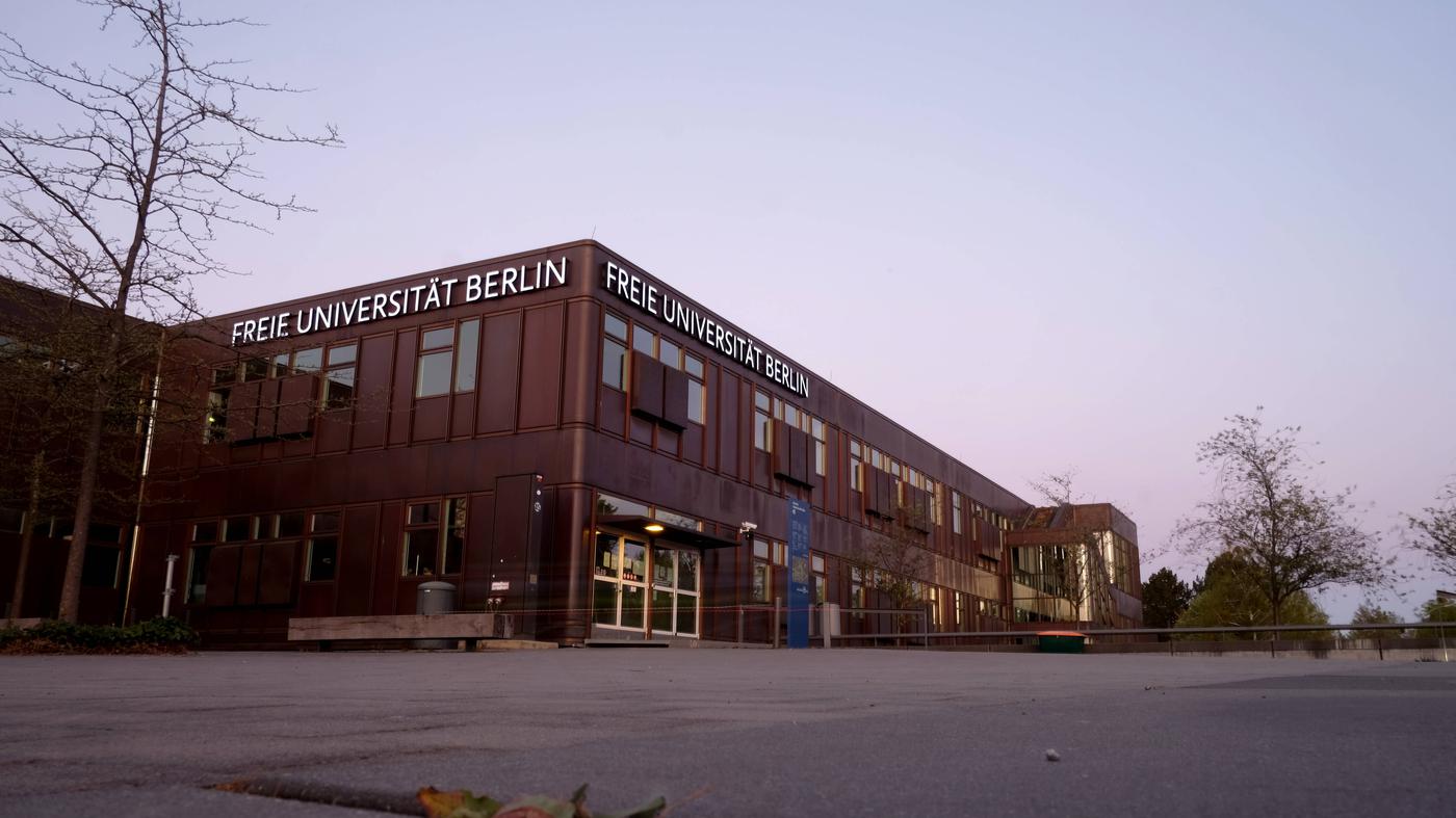 „Studis gegen Rechts“ bekommen keinen Raum an FU und HU Berlin – Hunderte Teilnehmer an der TU