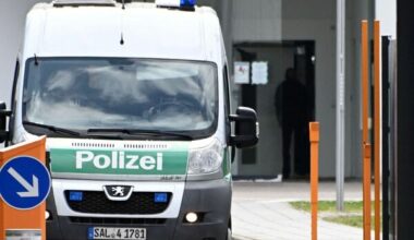 Bei seinem Besuch in Berlin wird ein Tourist aus Spanien schwer verletzt.