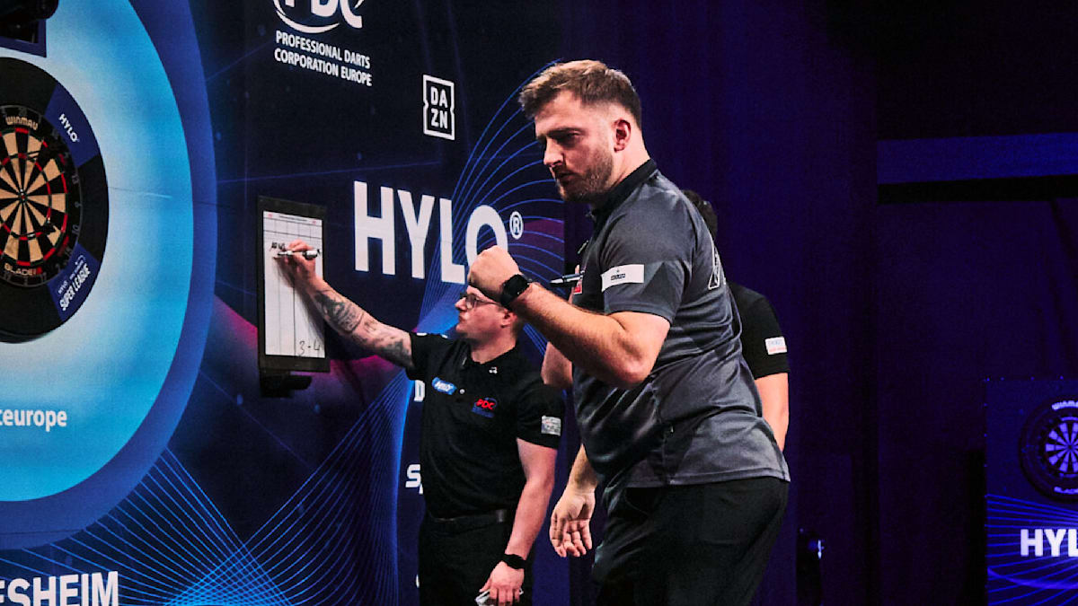 Darts Super League: Spielunterbrechungen, Rechenfehler und Arno Merks WM-Ticket