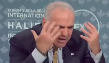 Ukraine-Deal: „Und dann seid ihr die Nächsten“ – Putin-Kritiker rastet auf der Bühne aus