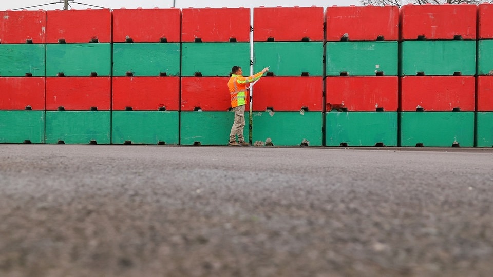 Nach Anschlag von Magdeburg: Halle und andere Städte verschärfen Sicherheitsvorkehrungen für Weihnachtsmärkte