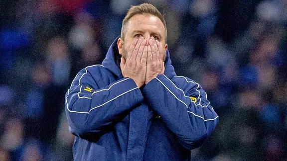 Braunschweigs Trainer Heiner Backhaus ist enttäuscht | IMAGO / Matthias Koch Braunschweigs Trainer Heiner Backhaus ist enttäuscht