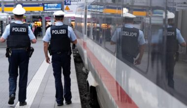 Betrunkener Fahrgast droht DB-Mitarbeiterin im ICE nach München mit dem Tod