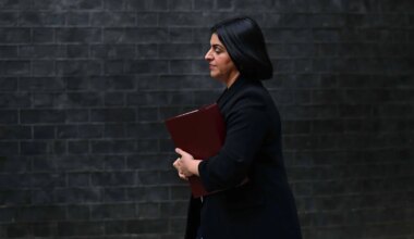 Britische Asylpolitik: Starmer will radikale Reform nach dänischem Vorbild - Politik