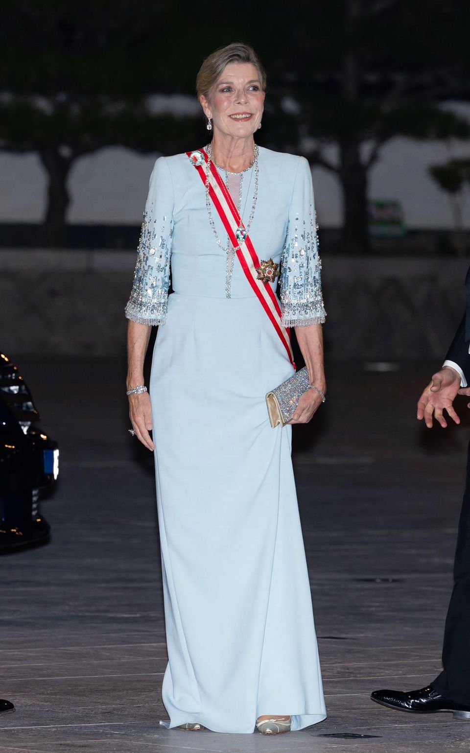 Prinzessin Caroline von Hannover scheint bei Abendroben einen ähnlichen Geschmack wie Kate zu haben und greift ebenfalls zur Jenny-Packham-Robe.