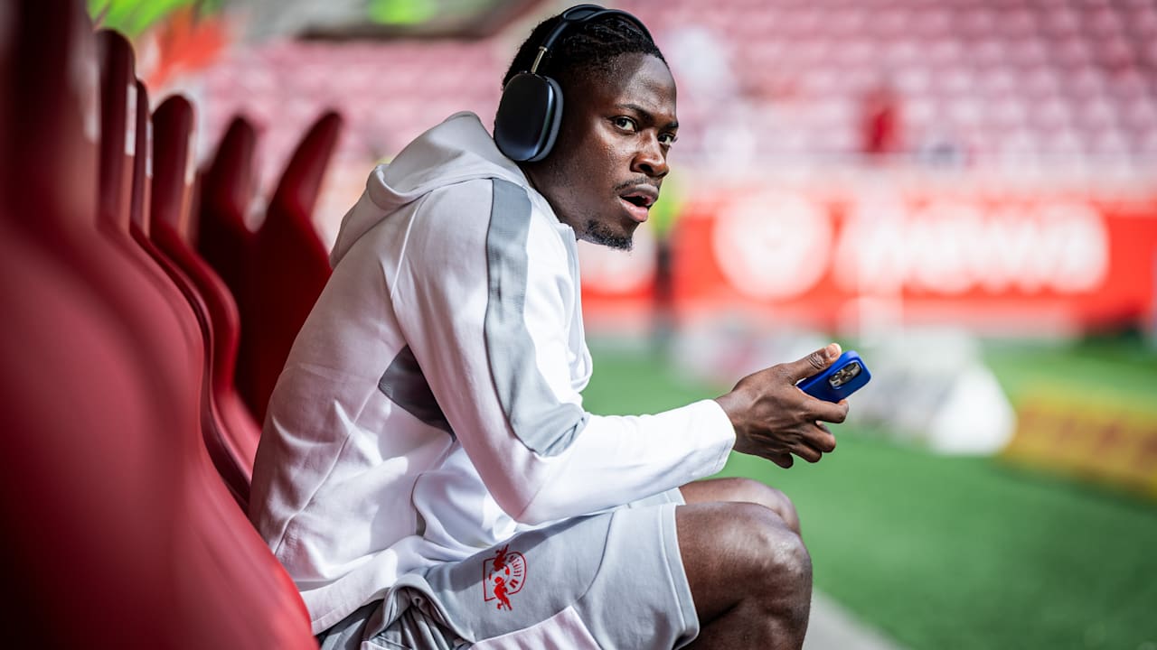 RB Leipzig: Hoffenheim, dann Winter-Leihe? Neue Chance für Bitshiabu | Sport