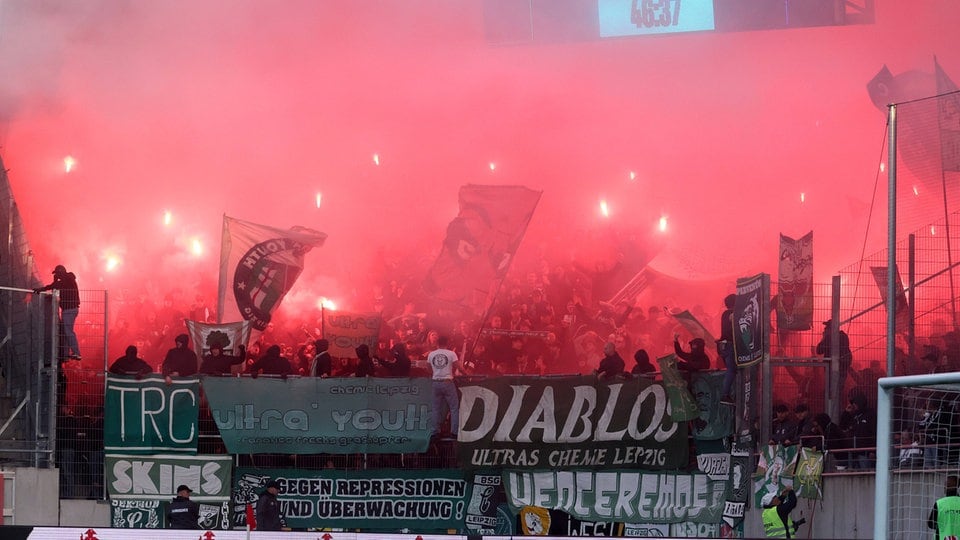 Regionalliga: Chemie Leipzig - Nachholspiel abgesagt und Geldstrafe nach Partie in Halle