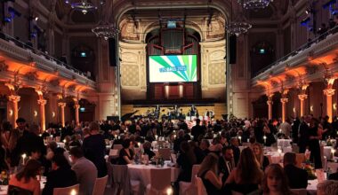 Die Stadtzeitung - Der UNI-Ball ist an seine Kapazitätsgrenze gestoßen