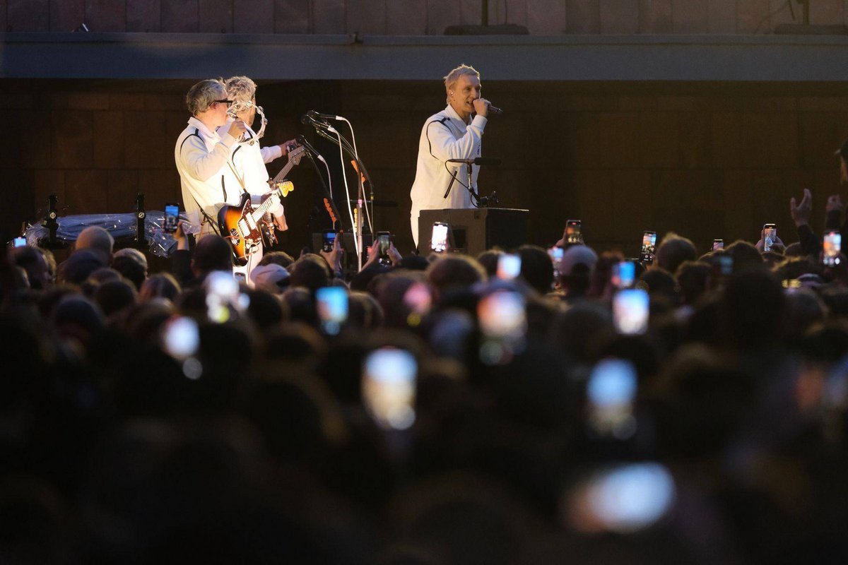 Chemnitz | Kraftklub feiert mit «Sterben in Karl-Marx-Stadt» das Leben
