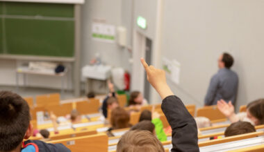 KinderUni startet ins Wintersemester 2025/26