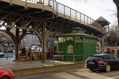Berlin feiert seine historischen Klo-Häuschen: Tageskarte