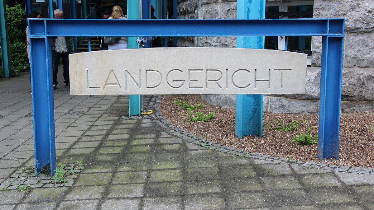 Löhne/Bielefeld: Mann nach Brandstiftung in Psychiatrie