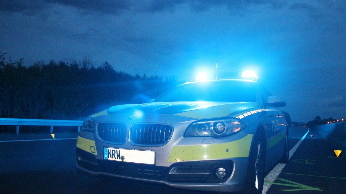 Unfall auf A33: Stau zwischen Schloß-Holte und Stukenbrock