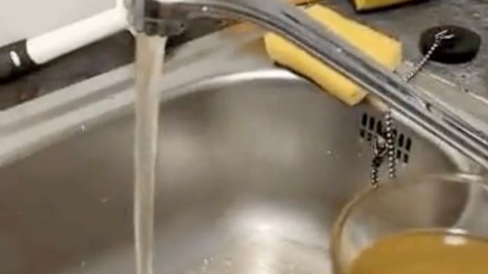 In diesen unfassbaren Zuständen schuften unsere Polizisten | Regional