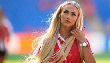 Alisha Lehmann posiert oben ohne bei Instagram | Sport