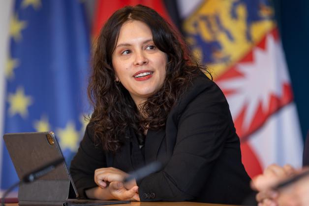 Will mehr für Mütter in der Politik tun: Delara Burkhardt.