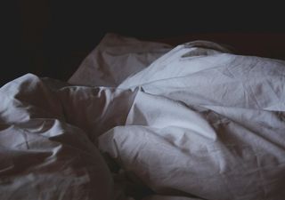 Demenz: Lässt chronische Schlaflosigkeit das Gehirn schneller altern? – Darum macht Schlaf das Gehirn gesund